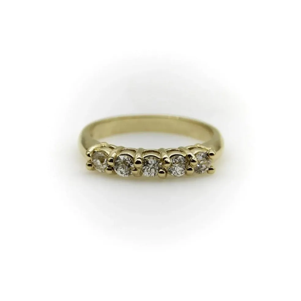Bague en or jaune avec diamant taille européenne ancienne