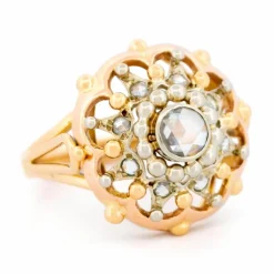 Bague en or jaune avec diamants