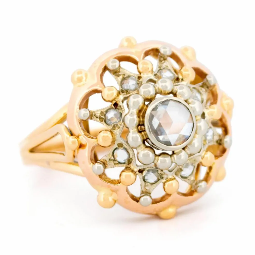 Bague en or jaune avec diamants