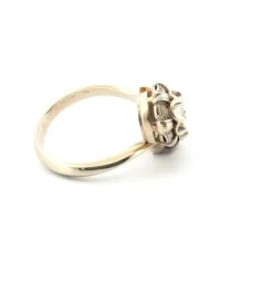 Bague en or jaune avec diamants
