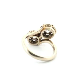 Bague en or jaune avec diamants