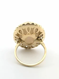 Bague en or jaune avec opale et diamants