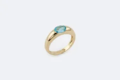 Bague en or jaune avec pierre bleue