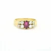 Bague en or jaune avec rubis et diamants