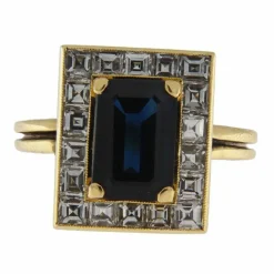 Bague en or jaune avec saphir et diamants taille carrée