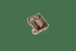 Bague en or jaune avec topaze fumée