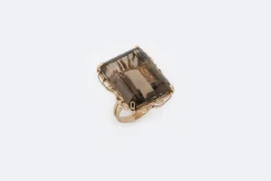 Bague en or jaune avec topaze fumée