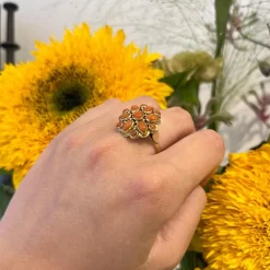 Bague en or jaune corail 14 carats avec grappe de fleurs