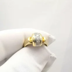 Bague en or jaune diamants