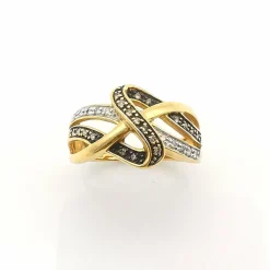 Bague en or jaune diamants