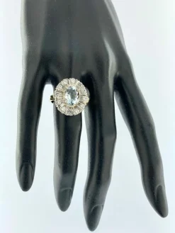 Bague en or jaune et argent , aigue-marine 2.25ct diamants certificat IGI