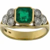 Bague en or jaune et blanc avec émeraude et diamants