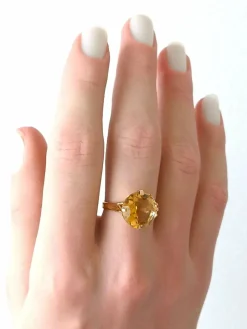 Bague en or jaune et citrine