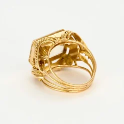 Bague en or jaune et citrine