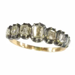 Bague en or jaune et diamant