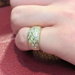 Bague en or jaune et diamants