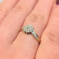 Bague en or jaune et diamants