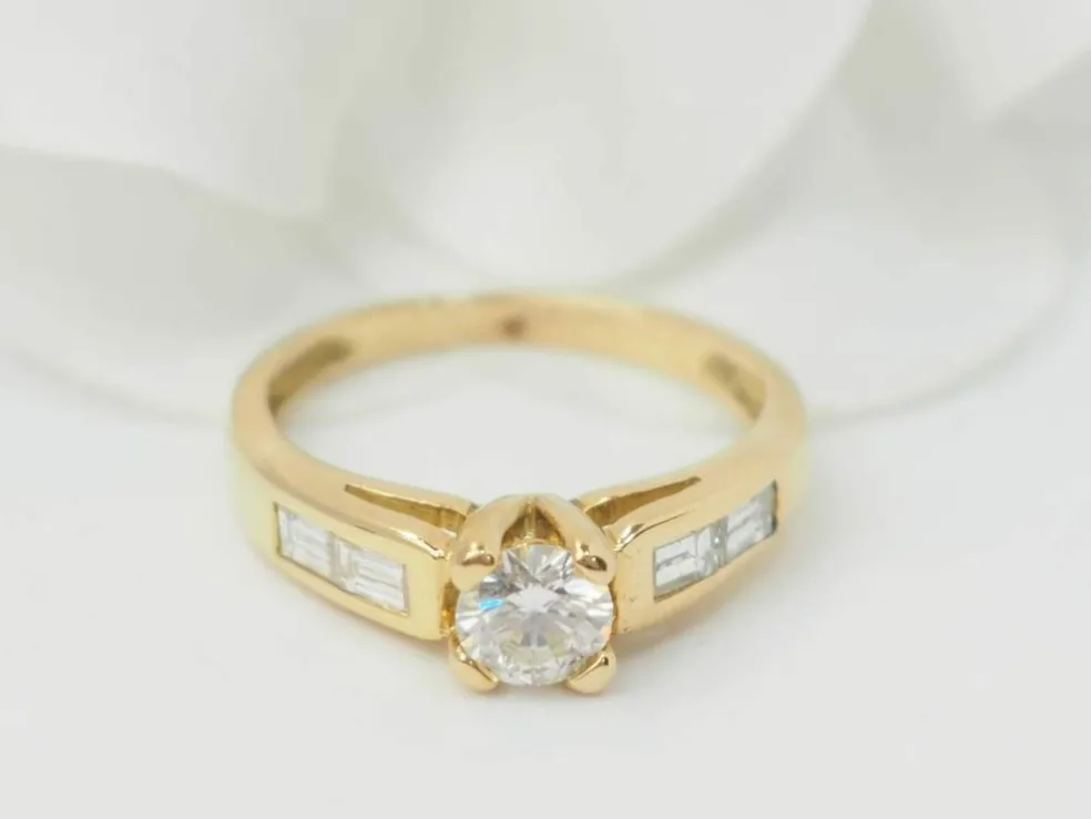 Bague en or jaune et diamants 0.35cts