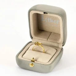Bague en or jaune et diamants