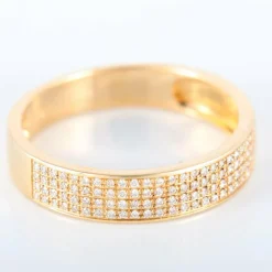 Bague en or jaune et diamants