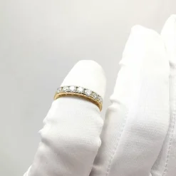 Bague en or jaune et diamants