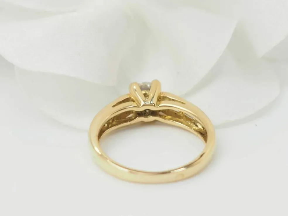 Bague en or jaune et diamants 0.35cts