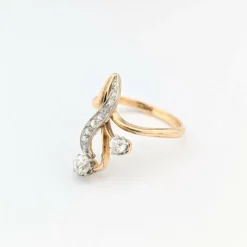 Bague en or jaune et diamants