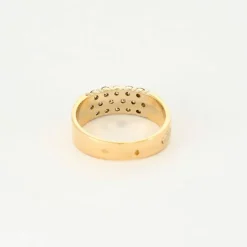 Bague en or jaune et diamants