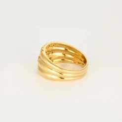 Bague en or jaune et diamants