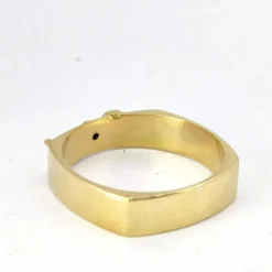 Bague en or jaune et diamant