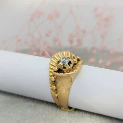 Bague en or jaune et diamant