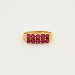 Bague en or jaune et rubis