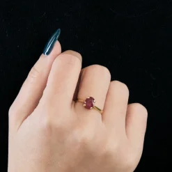 Bague en or jaune et rubis