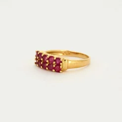 Bague en or jaune et rubis