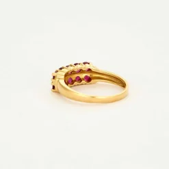 Bague en or jaune et rubis