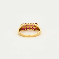 Bague en or jaune et rubis