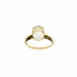 Bague en or jaune et topaze naturelle