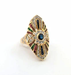 Bague en or jaune ornée de saphirs, de diamants, de rubis et d'émeraudes