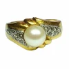 Bague en or jaune, perle et diamants