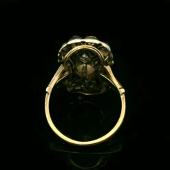 Bague en or jaune, perle et diamant vers 1890