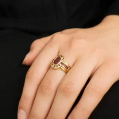 Bague en Or jaune, Rubis & Diamants