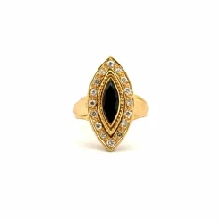 Bague en or jaune saphir navette et diamants