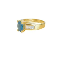 Bague en or jaune, saphir et diamants
