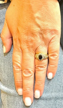 Bague en Or jaune, Saphir et Diamants