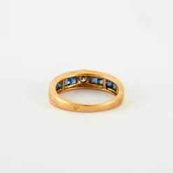 Bague en Or jaune, saphirs & diamants