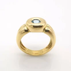 Bague en or jaune topaze