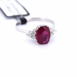 BAGUE EN OR 18KT - RUBIS ET DIAMANTS