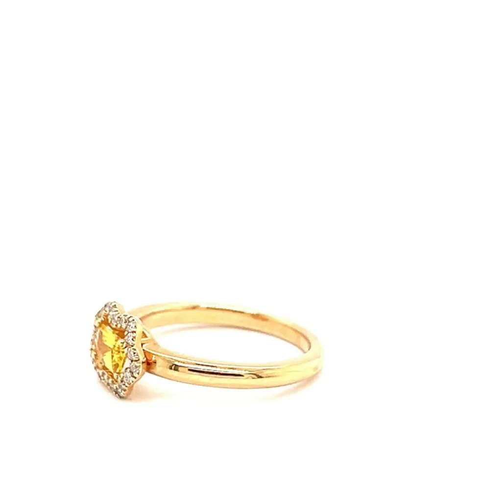 Bague en or rose avec saphir jaune et diamants