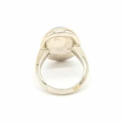 Bague en or rose et argent avec aigue-marine laiteuse