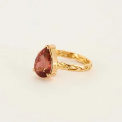 Bague en or rose et grenat